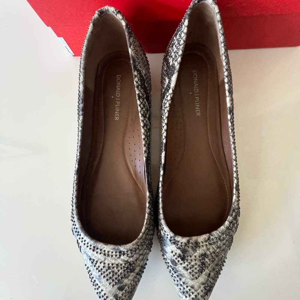 Donald J. Pliner Snake-Print Pointed Toe Flats in Gray and Cream